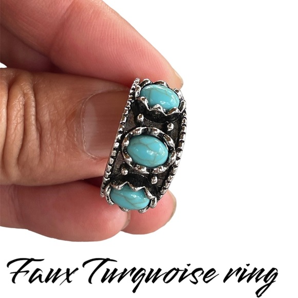 ⭐️🌵🌙 Silver & faux Turquoise Ring bohemian ring - Picture 4 of 17